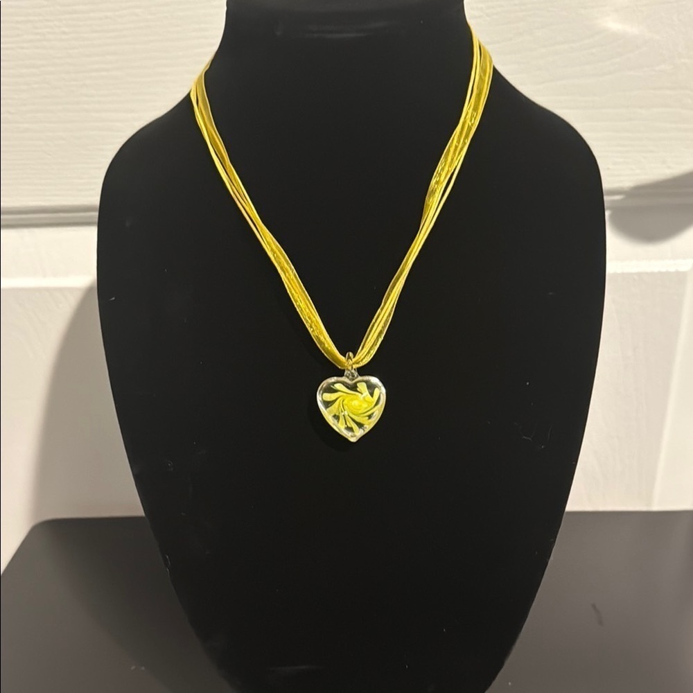 Glass Heart Pendant Necklace Elegant Flower Collar Choker Temperament Necklace